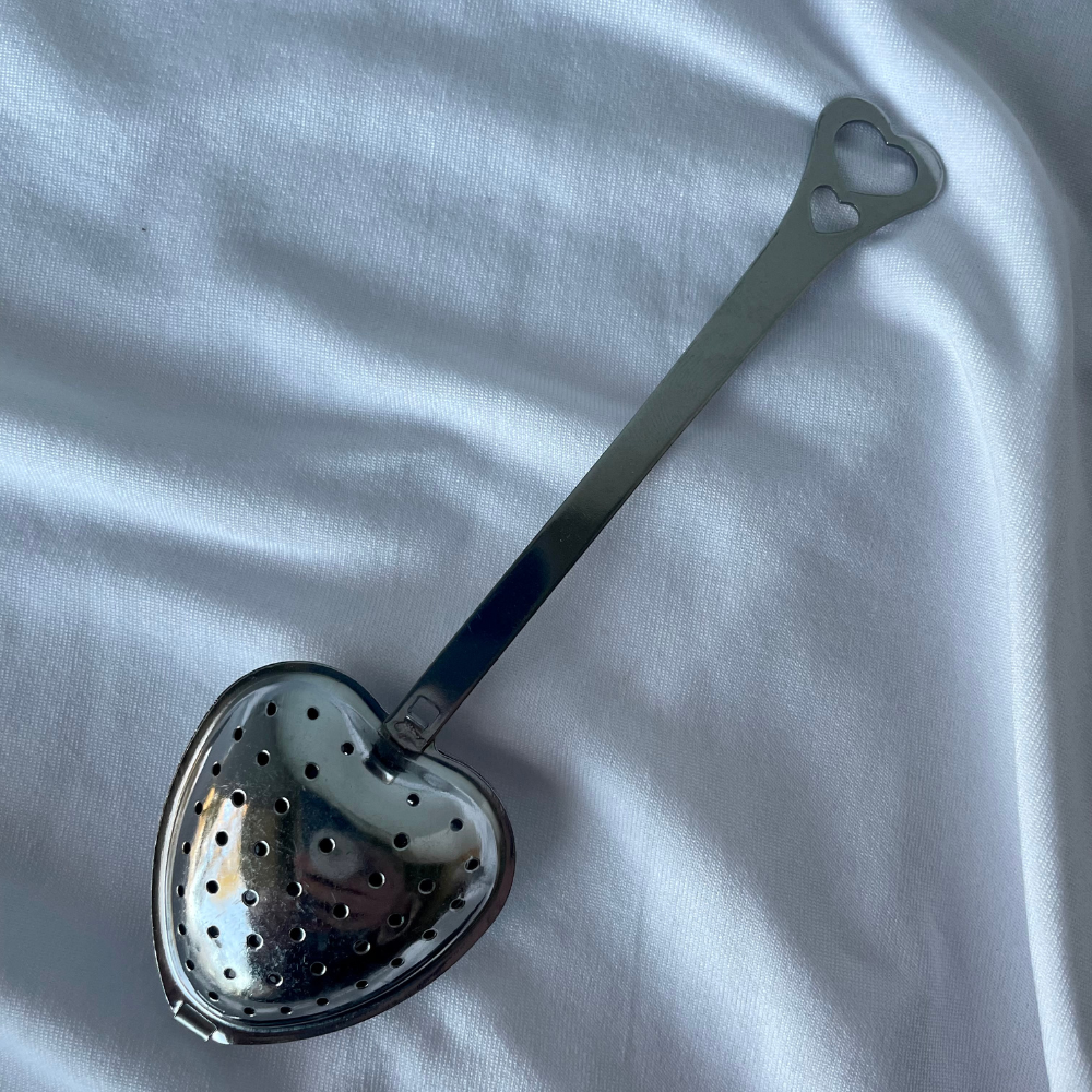 Heart tea infuser